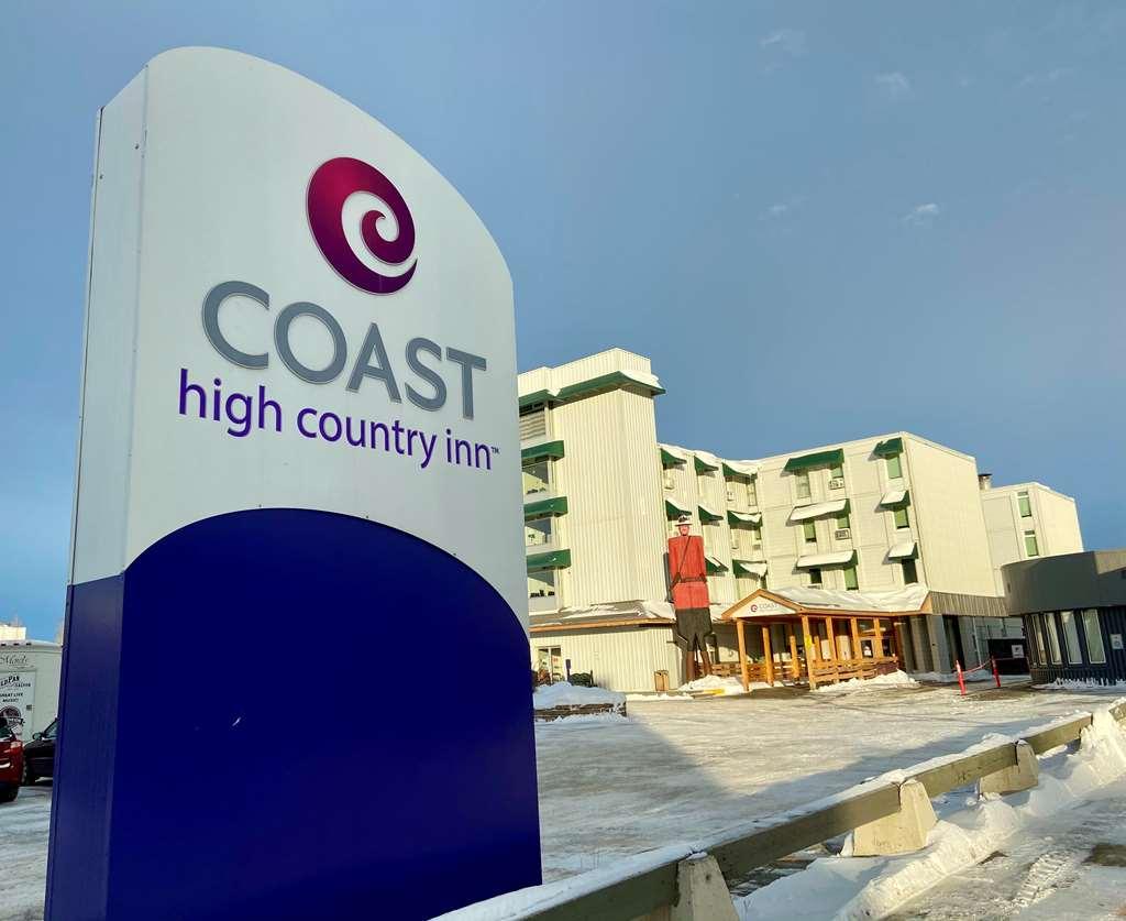 Coast High Country Inn Вайтгорс Екстер'єр фото